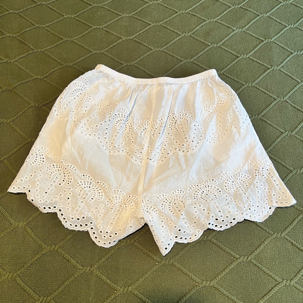 White Eyelet Lace Top and Shorts Set / Beach Coverup - Picture 12 of 15